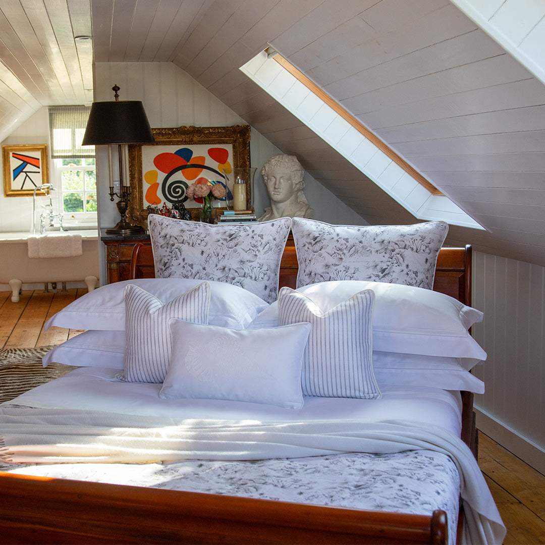 Warm Harbour Bed Runner in Shell White
