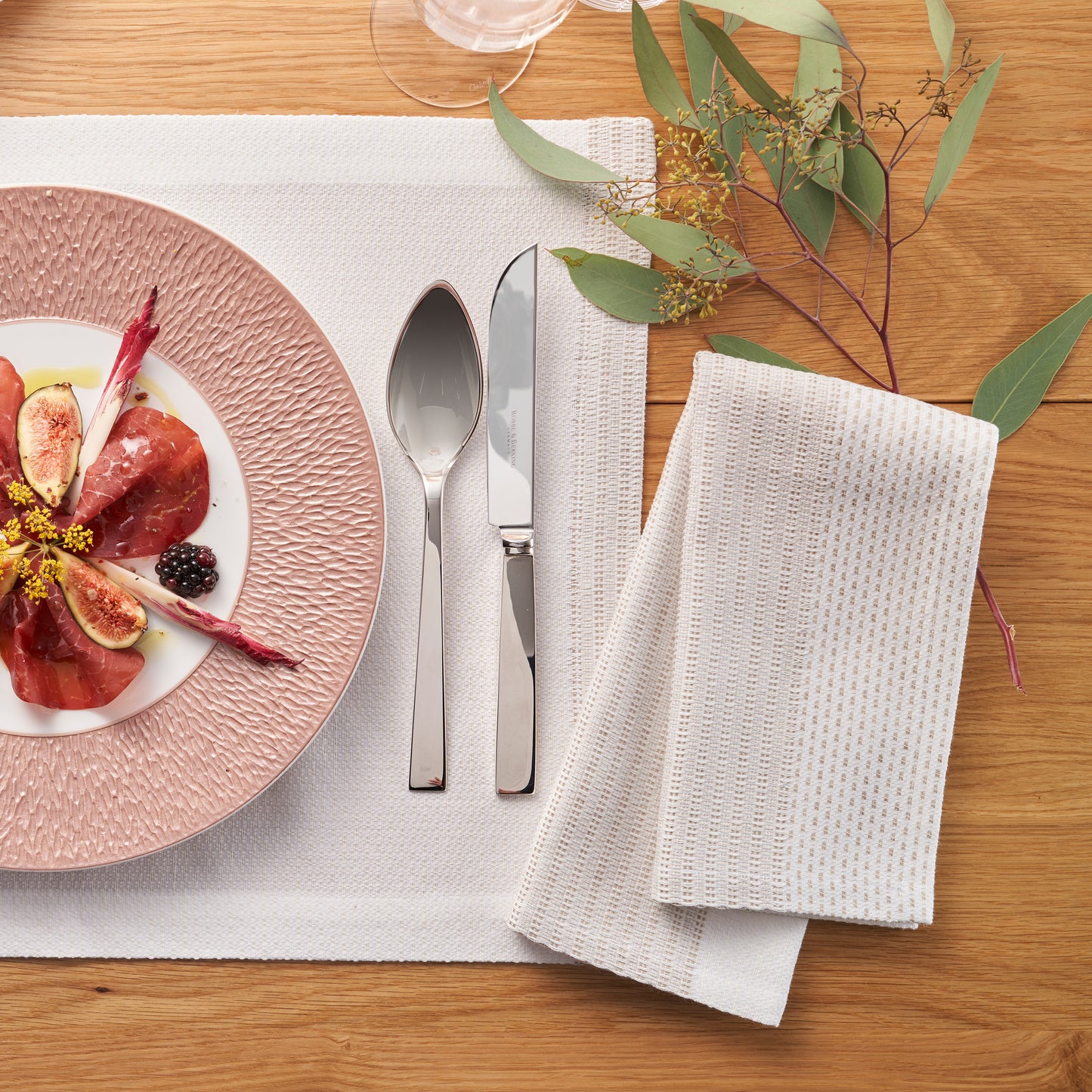 Saturnia Napkin