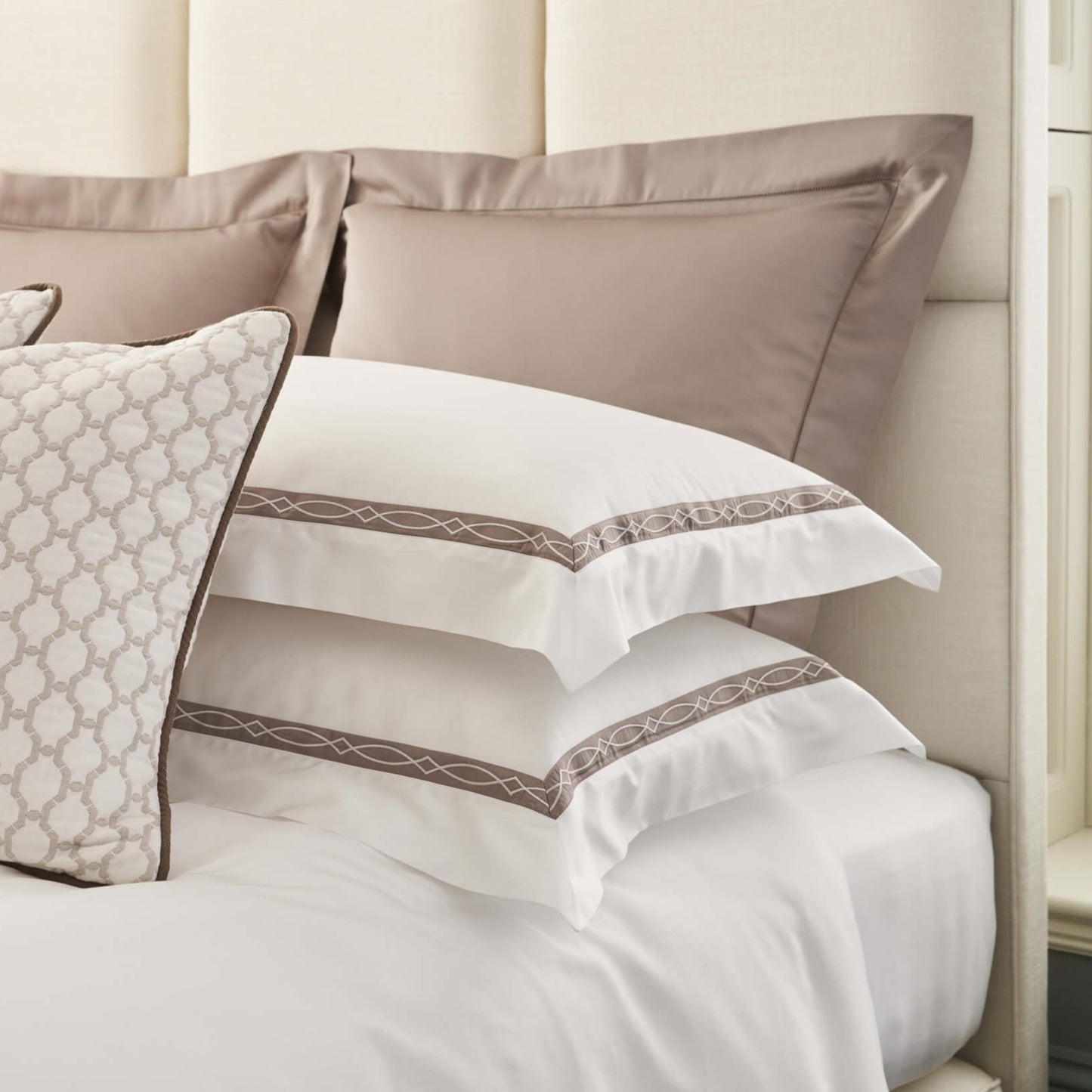 Eaton Oxford Pillowcase