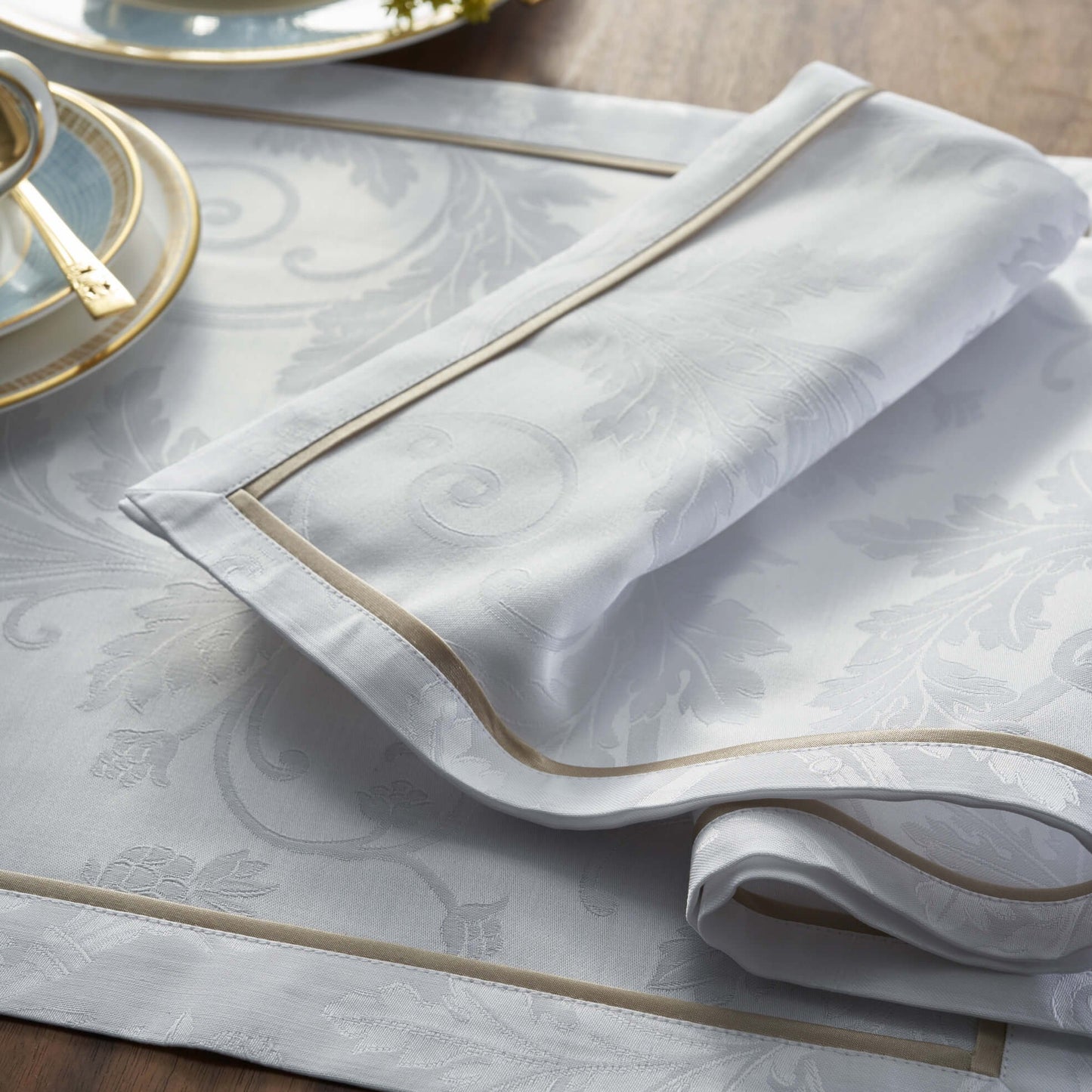 Flora Napkin