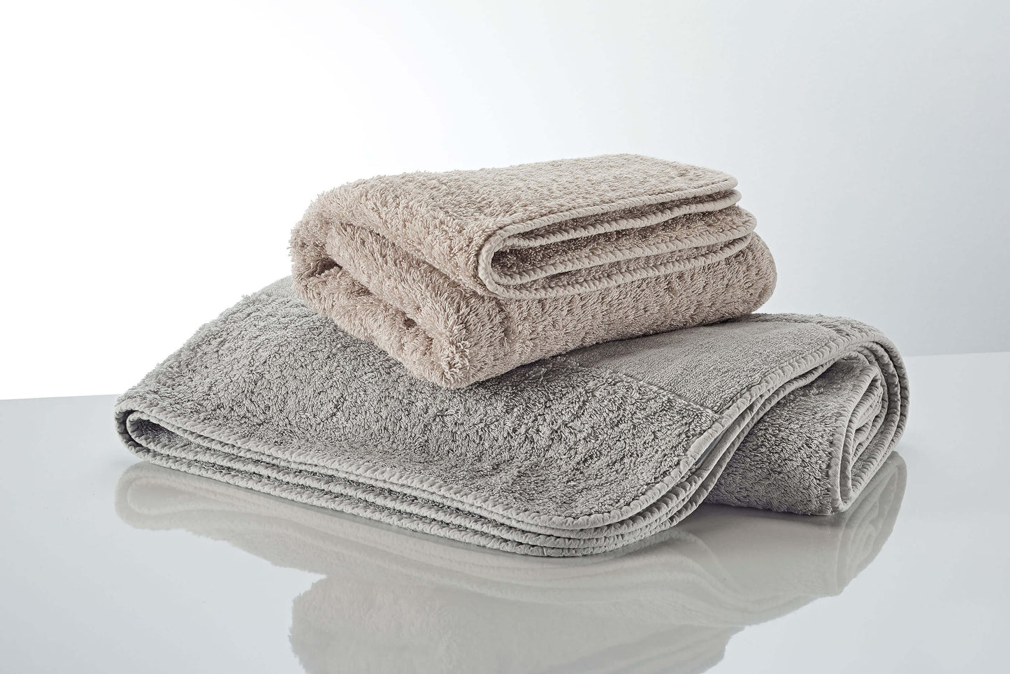Ultimate 700gsm Towel